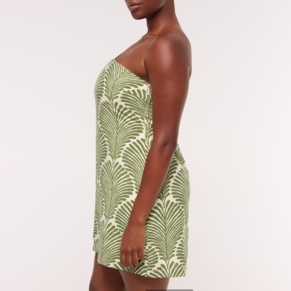 The A&F Scarlett Strapless Skort Dress - Picture 5 of 11